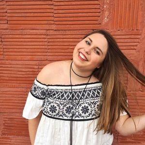 Meet your Posher, Julie